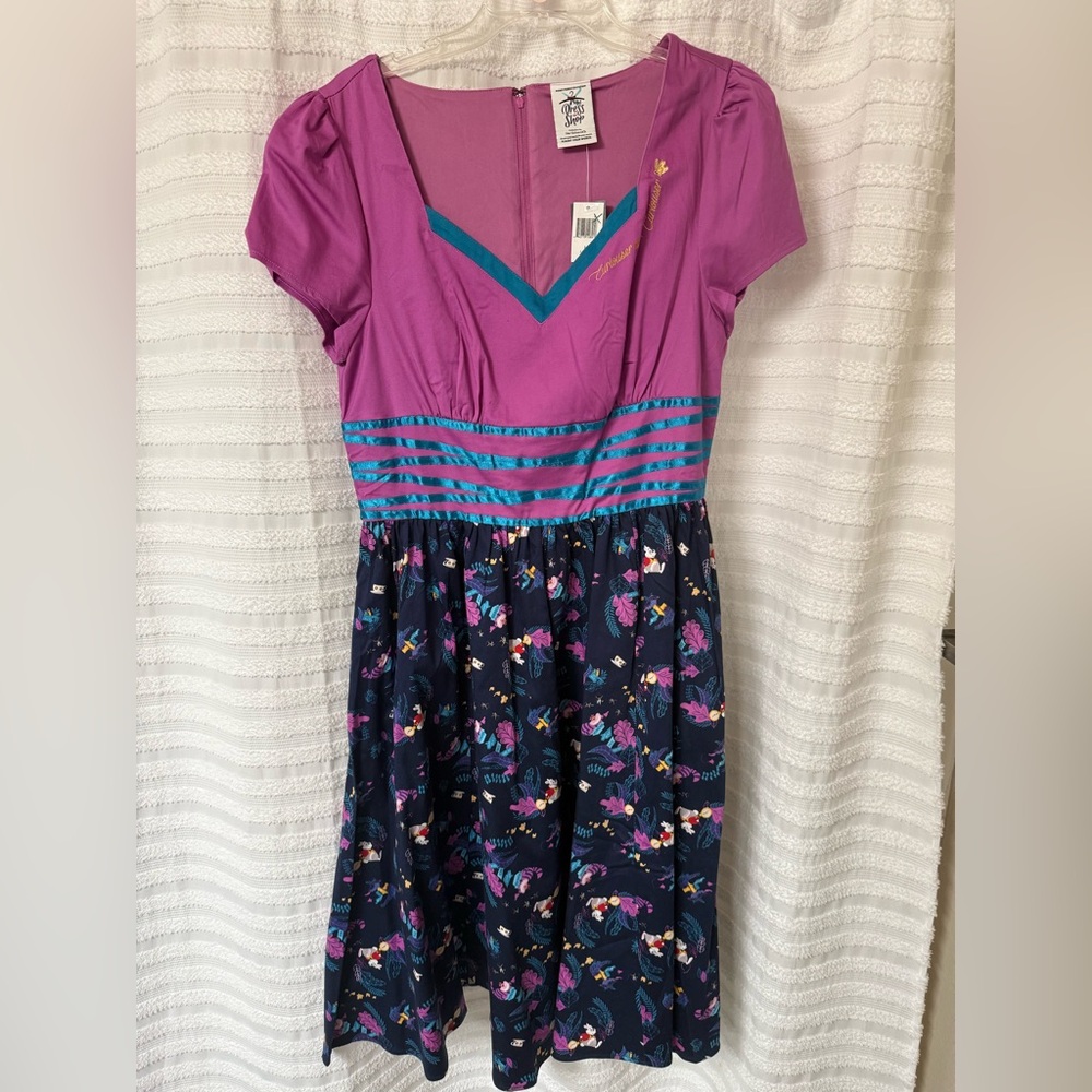 Her Universe Disney Alice in Wonderland Dress